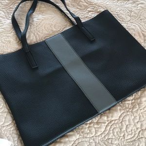 Vince Camuto tote